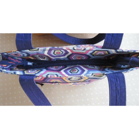 Donna Sharp Geometric Design Shoulder Bag Tote - Picture 4 of 7